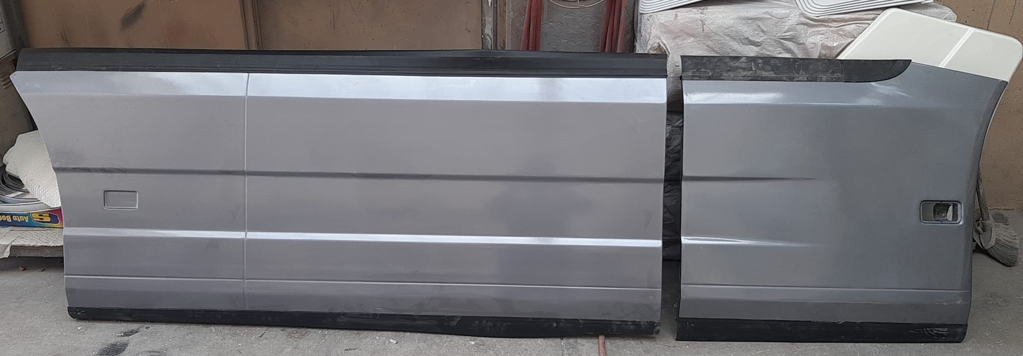 DEPO YANLIKLAR VOLVO EURO 6 AÇILIR  IKI TARAF VE LASTIKLI 