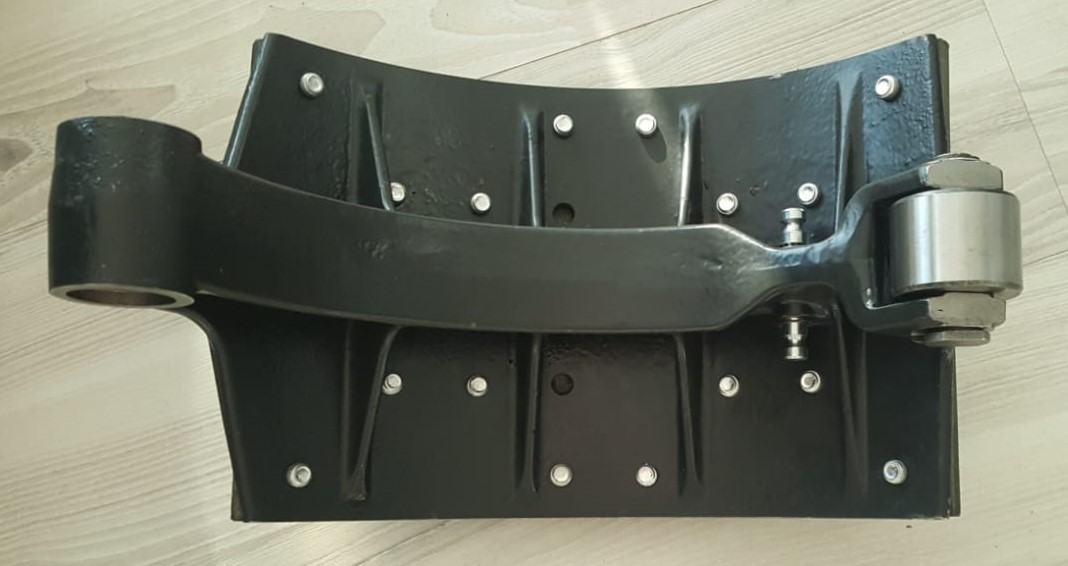 81502016218 - 6594200519  MAN - MERCEDES FREN PABUÇU (DÖKÜM 220 MM) 